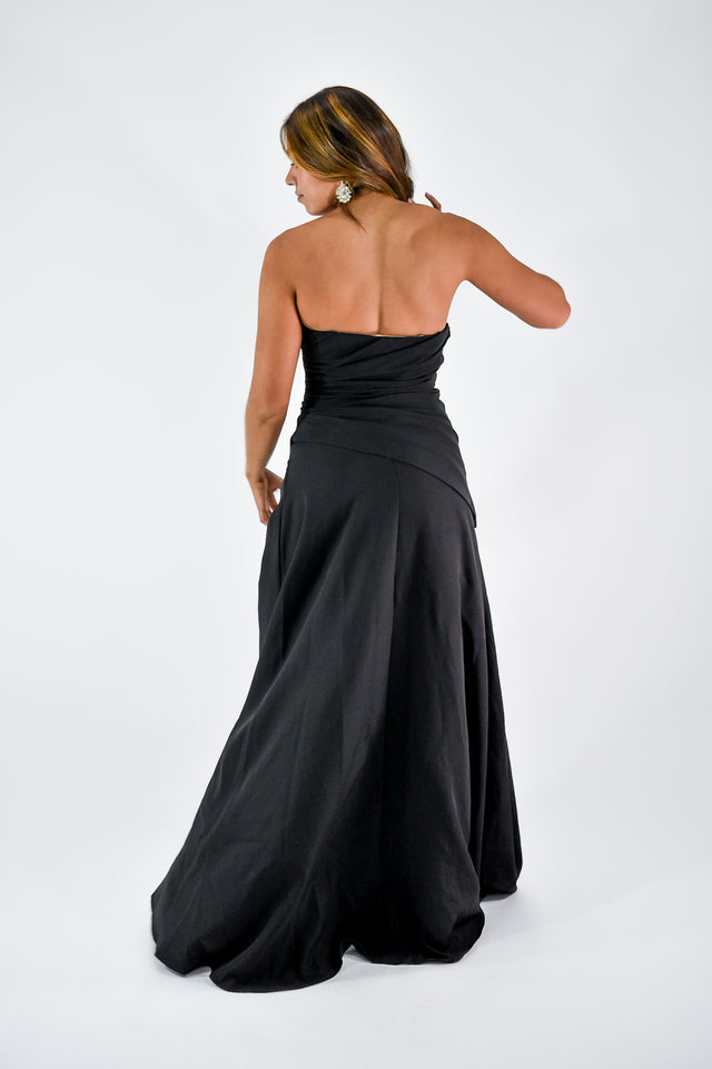 VESTIDO CON ABERTURA