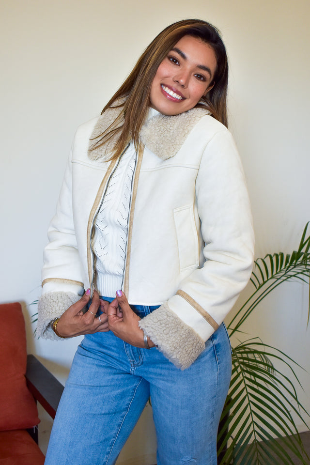 CHAMARRA CON PELUCHE