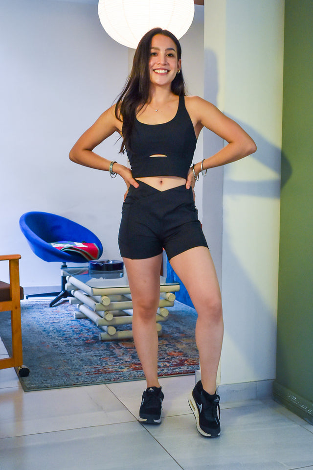 SHORT DEPORTIVO CON BOLSAS