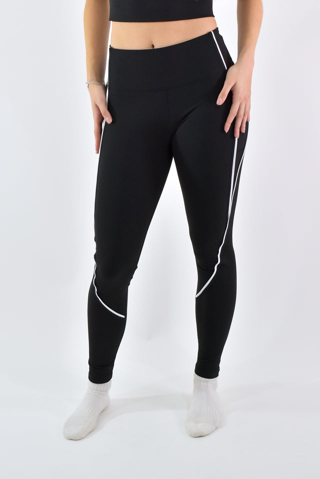 CONJUNTO DEPORTIVO DE TOP Y PANTALÓN