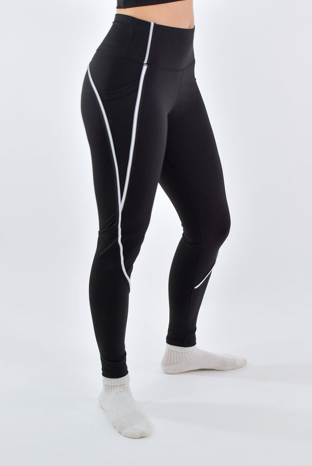 CONJUNTO DEPORTIVO DE TOP Y PANTALÓN