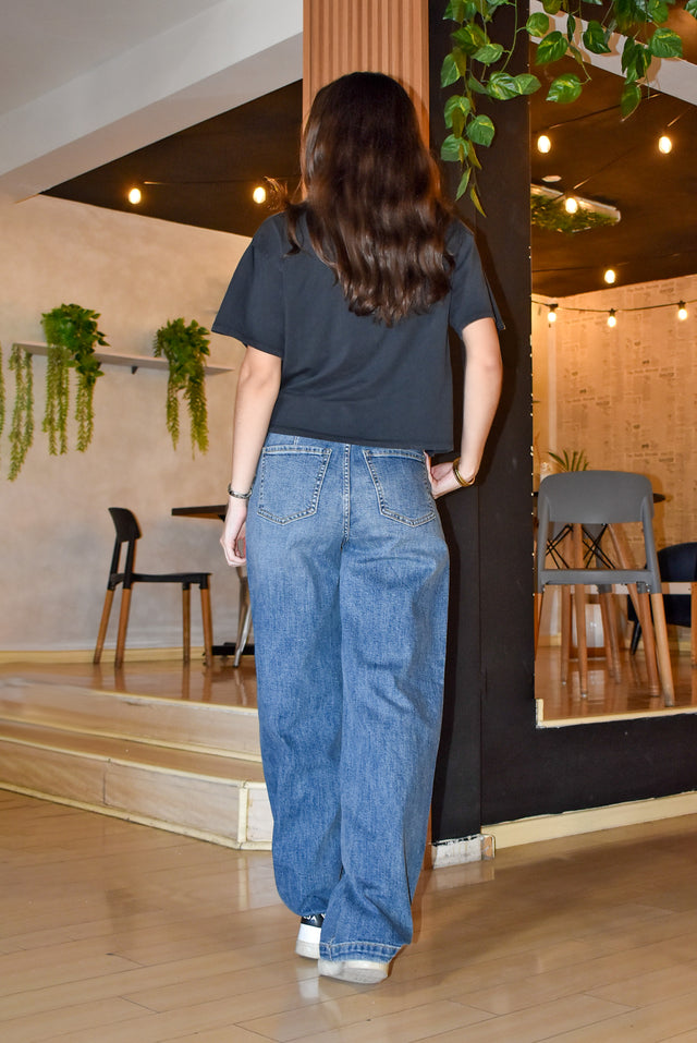 PANTALÓN DENIM CON COSTURAS