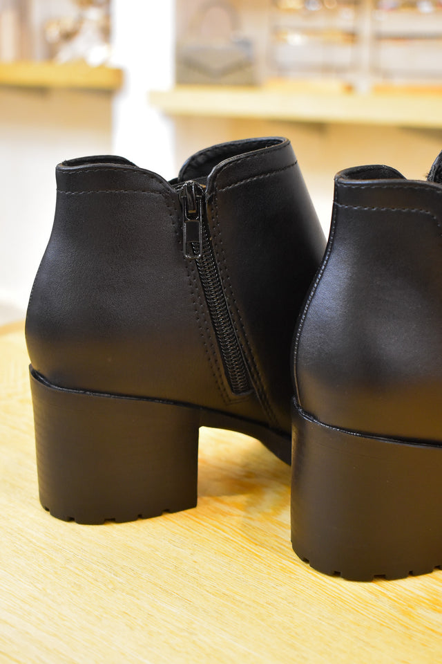 BOTÍN CON ELÁSTICO