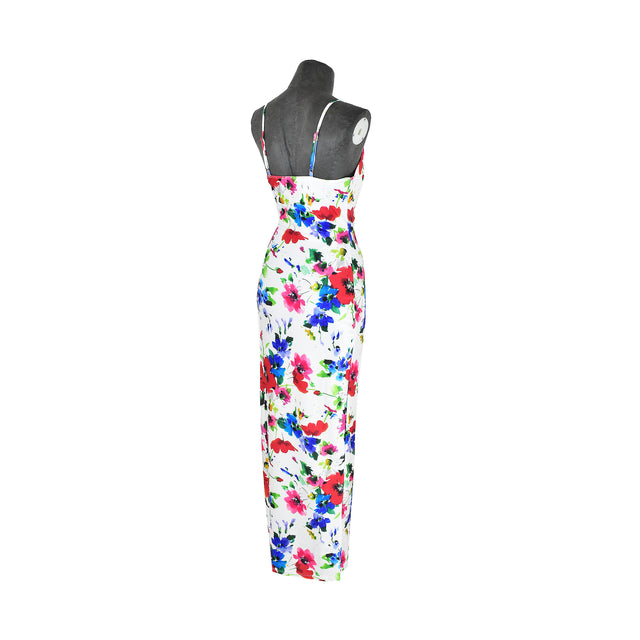 Vestido en corte tubo con drapeado y estampado floral
