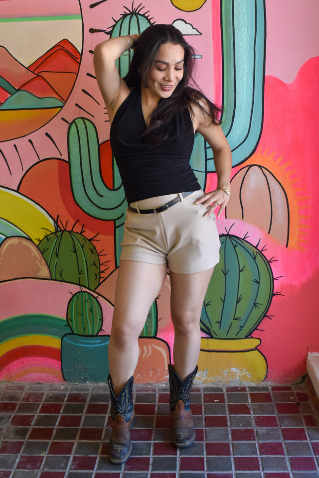 Blusa “Halter Essential”