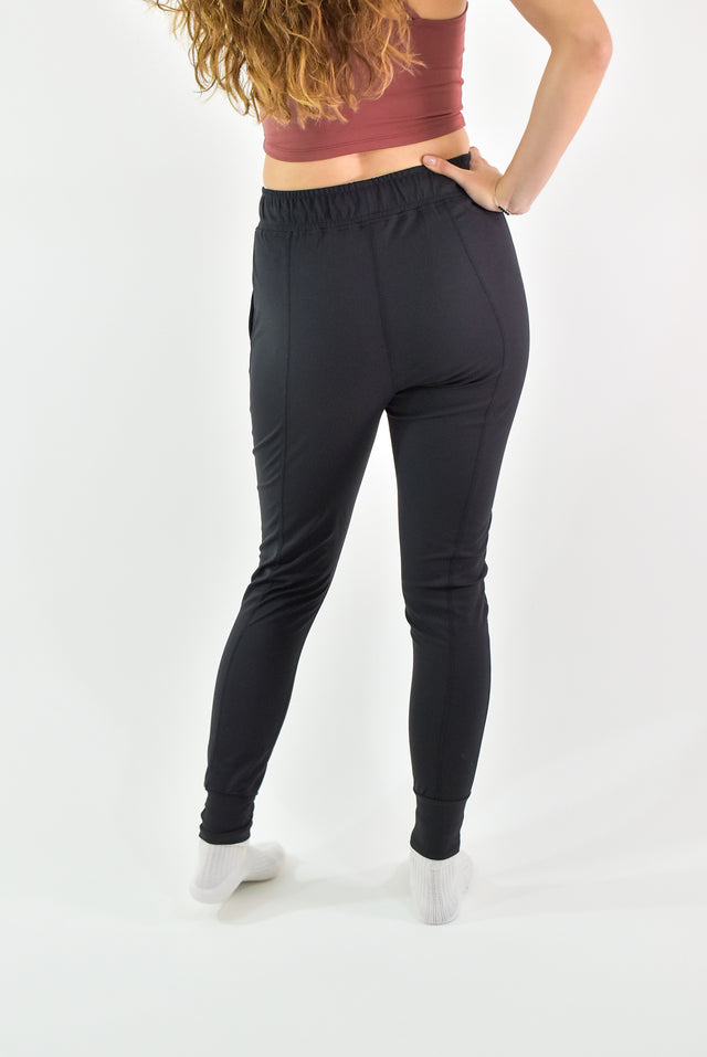 PANTALÓN ESTILO JOGGER DEPORTIVO