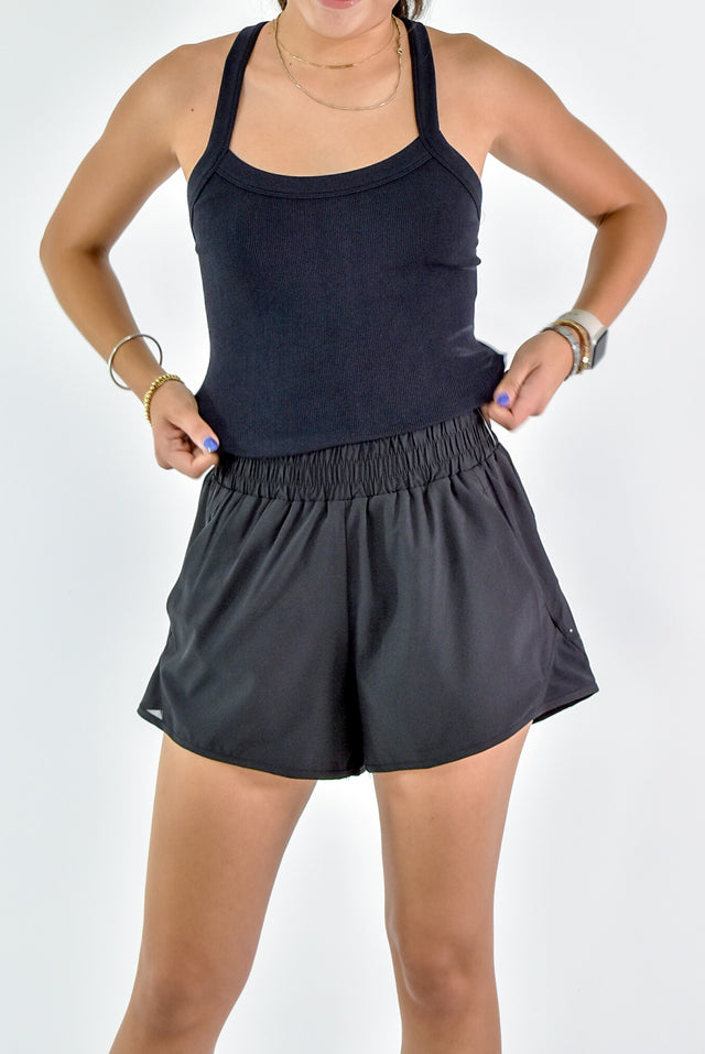 SHORT DEPORTIVO CON ELÁSTICO
