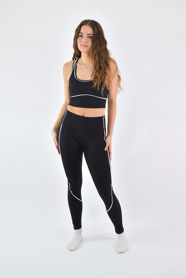 CONJUNTO DEPORTIVO DE TOP Y PANTALÓN