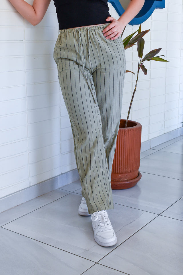 PANTALÓN A RAYAS