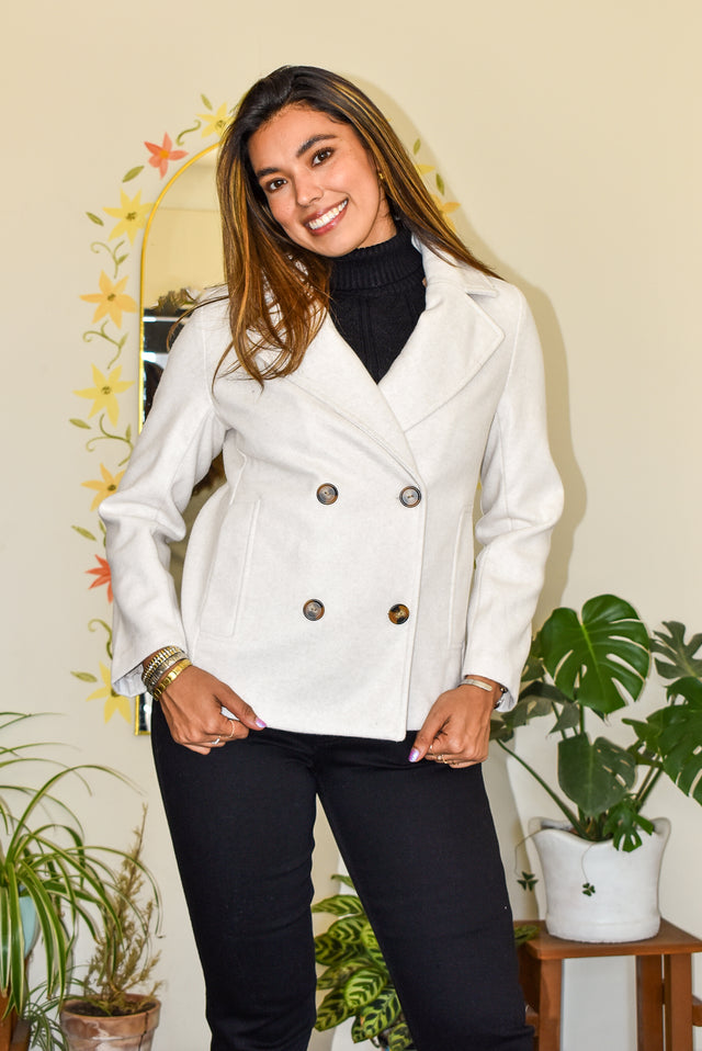 SACO CORTO CUATRO BOTONES