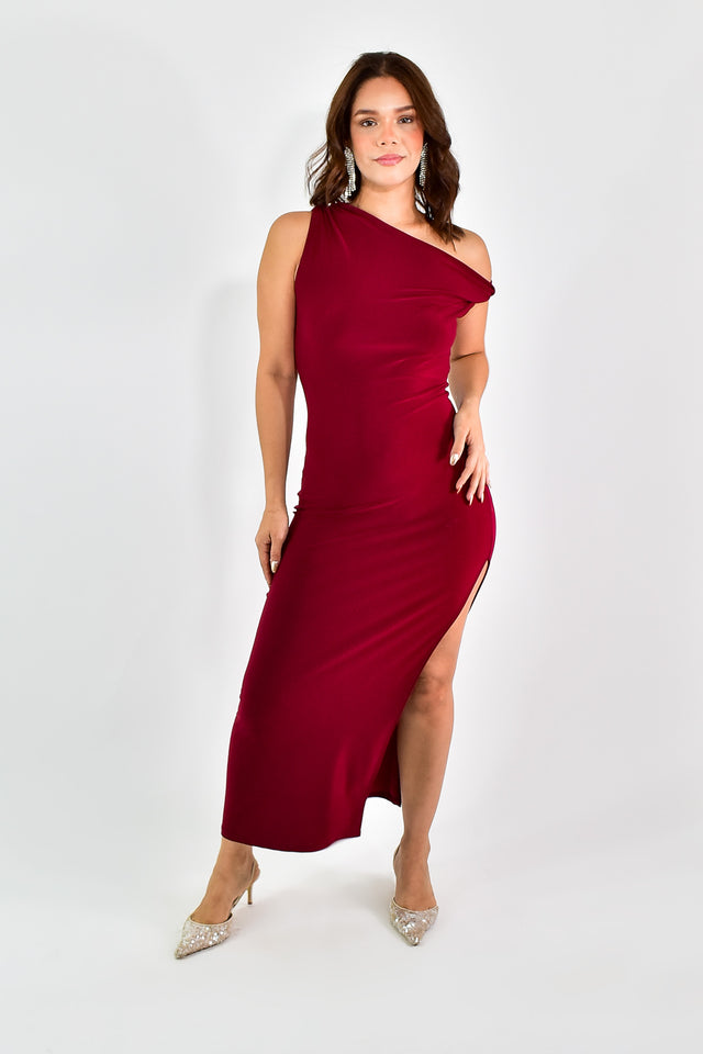 VESTIDO AJUSTADO CON ABERTURA