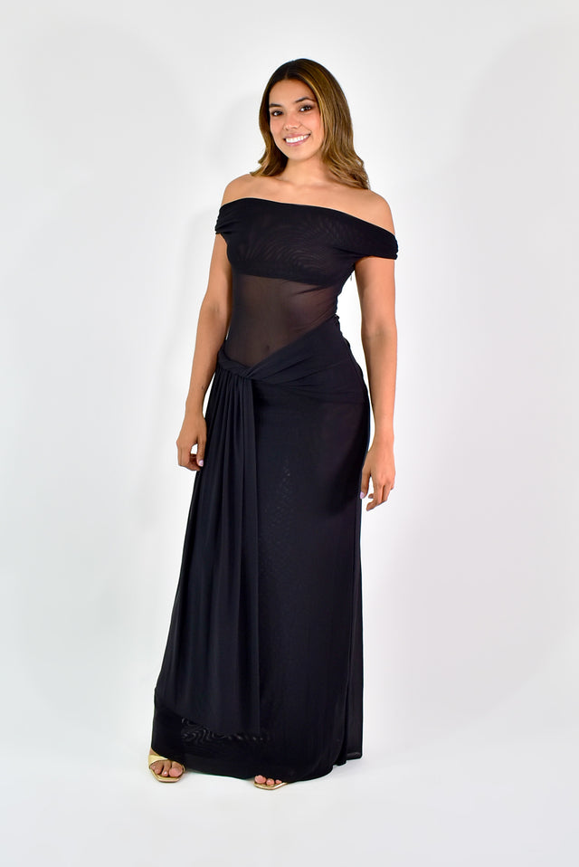 VESTIDO CON TRANSPARENCIA