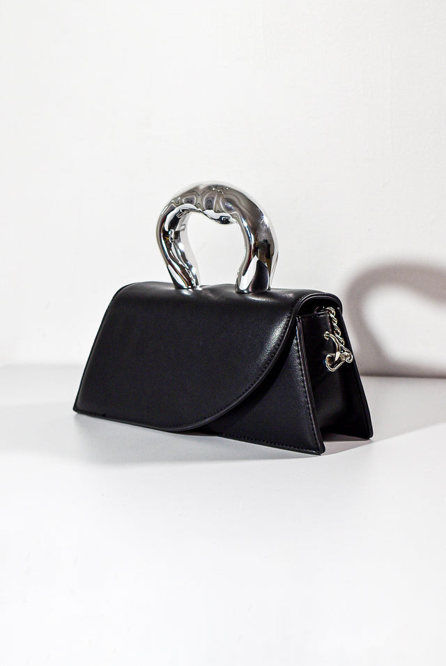 BOLSA CON CADENA