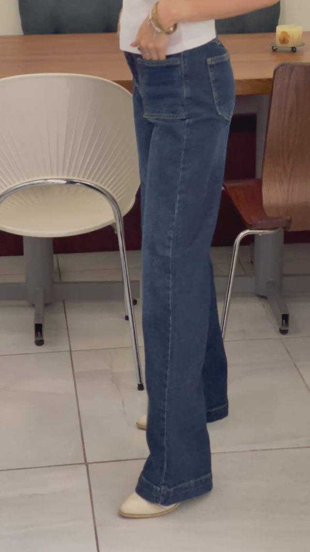 PANTALÓN DENIM CON BOLSAS